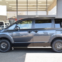5200　令和7年式 デリカD:5 シャモニー 4WD 2,300㏄ ディーゼル車 登録済み未使用車　8人乗りのサムネイル