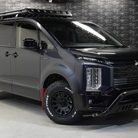 5384 令和7年式 三菱デリカ D:5 CHAMONIX 4WD 2,300cc (ディーゼル車)  7人乗り　100kmのサムネイル