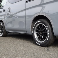 5474 キャラバン グランドプレミアムGX　50THアニバーサリー 2WD 2,000cc (ガソリン車) 5人乗車　1.3万kmのサムネイル