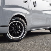 5474 キャラバン グランドプレミアムGX　50THアニバーサリー 2WD 2,000cc (ガソリン車) 5人乗車　1.3万kmのサムネイル