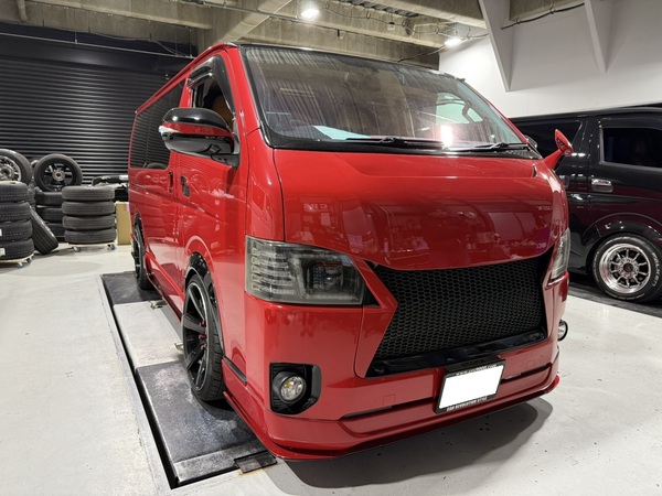 CRS横浜店　ハイエースカスタム　内装カスタム　LED打ち換え　