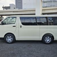5491　令和7年式　ハイエース　DX　2WD　ガソリン車　6人乗り　10km　登録済み未使用車のサムネイル