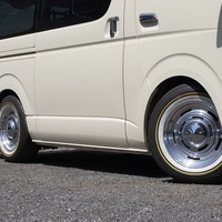 5449　平成30年式　ハイエース　スーパーGL　2WD　2000cc　ガソリン車　5人乗り　2.2万kmのサムネイル