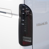 5560　令和5年式　ハイエース　スーパーGL　ダークプライムⅡ　4WD　2800cc　ディーゼル車　5人乗り　1.4万kmのサムネイル