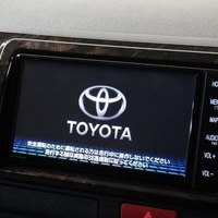 5442 令和5年式 ハイエース スーパーGL ダークプライムⅡ 2WD 2,000cc (ガソリン) 2/5人乗車 5.74万kmのサムネイル