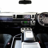 5409 平成27年式 ハイエース ワゴンGL 2WD 2,700cc (ガソリン車) 10人乗車 6.7万kmのサムネイル
