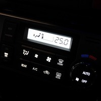 5448 令和4年式 ハイエース スーパーGL ダークプライムⅡ　2WD 2,800cc (ディーゼル車) 2/5人乗車 1.05万kmのサムネイル