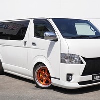 5515 令和2年式 ハイエース スーパーGL ダークプライム2　2WD 2,800cc (ディーゼル) 2/5人乗車 2.9万kmのサムネイル