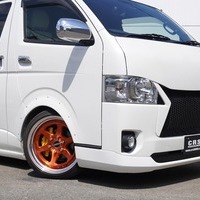 5515 令和2年式 ハイエース スーパーGL ダークプライム2　2WD 2,800cc (ディーゼル) 2/5人乗車 2.9万kmのサムネイル