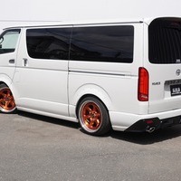 5515 令和2年式 ハイエース スーパーGL ダークプライム2　2WD 2,800cc (ディーゼル) 2/5人乗車 2.9万kmのサムネイル