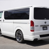 5518 令和5年式 ハイエース スーパーGL ダークプライム2　2WD 2,800cc (ディーゼル) 2/5人乗車 3.8万kmのサムネイル