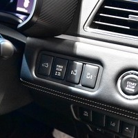 5372.令和7年式 デリカD:5 シャモニー 4WD 2,300㏄ ディーゼル車 走行11キロ 車検令和10年3月のサムネイル