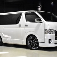 5543.平成30年式 ハイエース スーパーGL ダークプライム 2WD 2,800cc ディーゼル車 走行13.6万キロ 検査1年付きのサムネイル