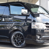 5743　令和5年式　ハイエース　スーパーGL　ダークプライムⅡ　2WD　2800cc　ディーゼル車　5人乗り　2.5万kmのサムネイル