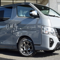 5528 令和3年式 キャラバン グランドプレミアムGX 2WD 2,000cc (ガソリン車) 5人乗車　2.4万kmのサムネイル