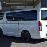 5483　令和4年式　ハイエース　スーパーGL　ダークプライムⅡ　2WD　2800cc　ディーゼル車　5人乗り　4.1万kmのサムネイル