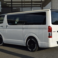 5488 令和3年式 ハイエース スーパーGL ダークプライムⅡ 2WD 2,000cc (ガソリン車) 2/5人乗車 1.2万kmのサムネイル