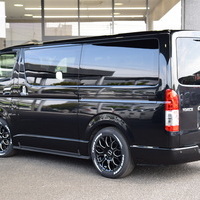 5743　令和5年式　ハイエース　スーパーGL　ダークプライムⅡ　2WD　2800cc　ディーゼル車　5人乗り　2.5万kmのサムネイル
