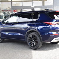5535　令和5年式 アウトランダーPHEV  P7人乗り 4WD 2,400㏄ ガソリン車/プラグインハイブリッドのサムネイル