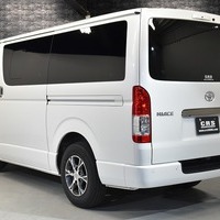 5589 令和6年式 ハイエース スーパーGL ダークプライムⅡ 2WD 2,800cc (ディーゼル車）1.2万kmのサムネイル