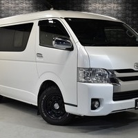 5591 令和2年式 ハイエース ワゴンGL キャンピング架装車 4WD 2,700cc(ガソリン車）リコルソキャンピングカー 8人乗車 4.0万km（車検R8年4月）のサムネイル