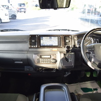 5488 令和3年式 ハイエース スーパーGL ダークプライムⅡ 2WD 2,000cc (ガソリン車) 2/5人乗車 1.2万kmのサムネイル