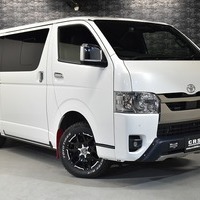 5540 令和4年式 ハイエース スーパーGL ダークプライムⅡ 4WD 2,800cc (ディーゼル車）2/5人乗車 4.8万kmのサムネイル