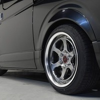 5523 令和1年式 ハイエース スーパーGL ダークプライム 2WD 2,000cc (ガソリン車) 2/5人乗車 2.8万kmのサムネイル