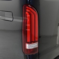 5523 令和1年式 ハイエース スーパーGL ダークプライム 2WD 2,000cc (ガソリン車) 2/5人乗車 2.8万kmのサムネイル