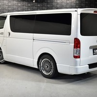 5382 令和4年式 トヨタ ハイエース スーパーGL ダークプライムⅡ 2WD 2,000cc(ガソリン車）2.1万kmのサムネイル