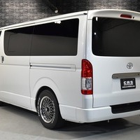 5382 令和4年式 トヨタ ハイエース スーパーGL ダークプライムⅡ 2WD 2,000cc(ガソリン車）2.1万kmのサムネイル