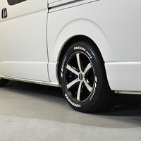 5436 平成28年式 ハイエース スーパーGL 2WD 2,000cc (ガソリン車) 2/5人乗車 5.7万kmのサムネイル