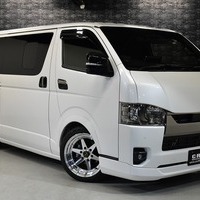 5448 令和4年式 ハイエース スーパーGL ダークプライムⅡ　2WD 2,800cc (ディーゼル車) 2/5人乗車 1.05万kmのサムネイル