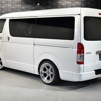 4843 令和1年式 トヨタ ハイエース スーパーGL ダークプライムⅡ 2WD 2800cc(ディーゼル車) 2/5人乗車6.7万kmのサムネイル