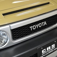5557 平成27年式 トヨタ FJクルーザー オフロードパッケージ 4WD 4,000cc（ガソリン車）5人乗車 7.1万km（車検R8年7月）のサムネイル