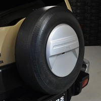 5557 平成27年式 トヨタ FJクルーザー オフロードパッケージ 4WD 4,000cc（ガソリン車）5人乗車 7.1万km（車検R8年7月）のサムネイル