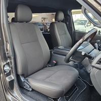 5544　令和1年式　ハイエース　50thアニバーサリーLIMITED　2WD　2800cc　ディーゼル車　5人乗り　5.4万kmのサムネイル