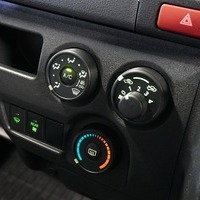 5629 令和7年式 ハイエース DX 2WD 2,000cc (ガソリン車) 2/5人乗車 10km(車検R9年3月)のサムネイル