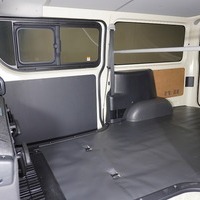 5629 令和7年式 ハイエース DX 2WD 2,000cc (ガソリン車) 2/5人乗車 10km(車検R9年3月)のサムネイル