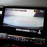 5563 令和7年式 三菱デリカ D:5 CHAMONIX 4WD 2,200cc (ディーゼル車)  7人乗り 10km (車検R10年4月)のサムネイル