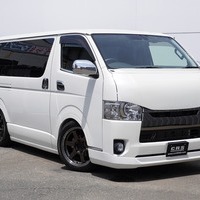 4993 平成30年式 ハイエース スーパーGL ダークプライム　2WD 2,800cc (ディーゼル) 2/5人乗車 1.5万kmのサムネイル