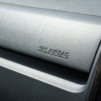 5597 【内装架装車/3ナンバー登録】平成27年式 ハイエース ワイドバン ダークプライム 2WD 3,000cc (ディーゼル) 10人乗車 14万kmのサムネイル