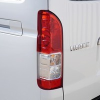 5647 令和5年式 ハイエース スーパーGL ダークプライム2　2WD 2,800cc (ディーゼル) 2/5人乗車 2.0万kmのサムネイル