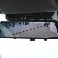 5647 令和5年式 ハイエース スーパーGL ダークプライム2　2WD 2,800cc (ディーゼル) 2/5人乗車 2.0万kmのサムネイル