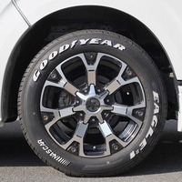 5647 令和5年式 ハイエース スーパーGL ダークプライム2　2WD 2,800cc (ディーゼル) 2/5人乗車 2.0万kmのサムネイル