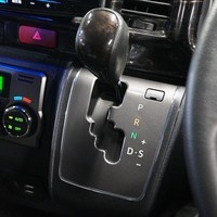 5593 令和5年式 ハイエース スーパーGL ダークプライムⅡ 2WD 2,800cc (ディーゼル車）2/5人乗車 0.97万km(車検R8年3月)のサムネイル