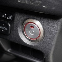 5652 平成29年式 ハイエース S-GL ダークプライム 2WD 3,000cc (ディーゼル車) 2/5人乗車 13.3万kmのサムネイル