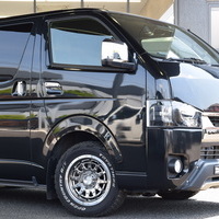 5600　令和4年式　ハイエース　スーパーGL　ダークプライムⅡ　4WD　2800cc　ディーゼル車　5人乗り　6.9万kmのサムネイル