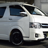 5610 平成22年式 ハイエース ワゴンGL 内装架装車両　2WD 2,700cc (ガソリン車) 10人乗車 5.4万kmのサムネイル