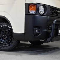 5629 令和7年式 ハイエース DX 2WD 2,000cc (ガソリン車) 2/5人乗車 10km(車検R9年3月)のサムネイル